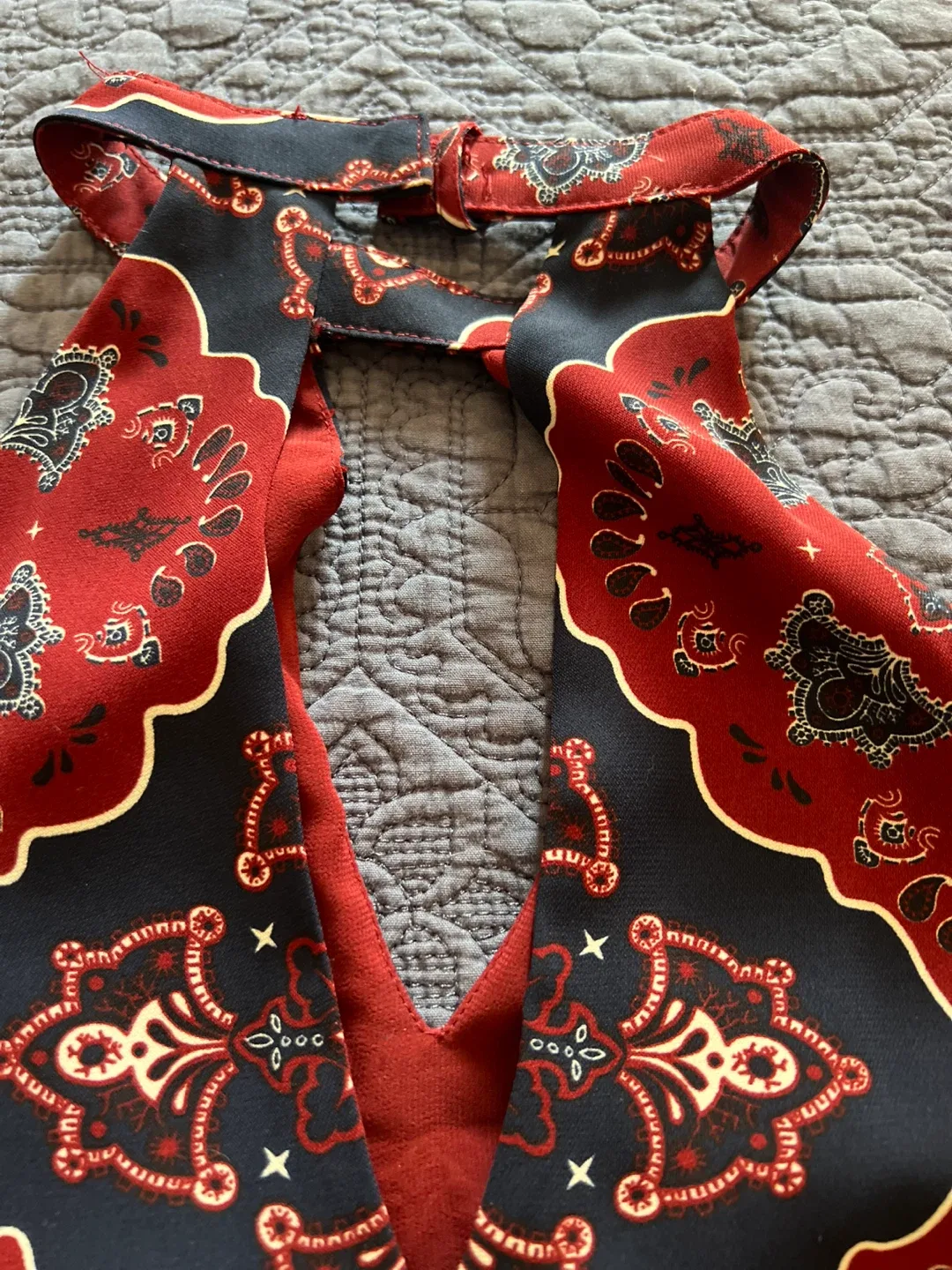 Dynamite Halter Top - Size XS image indicator(2)