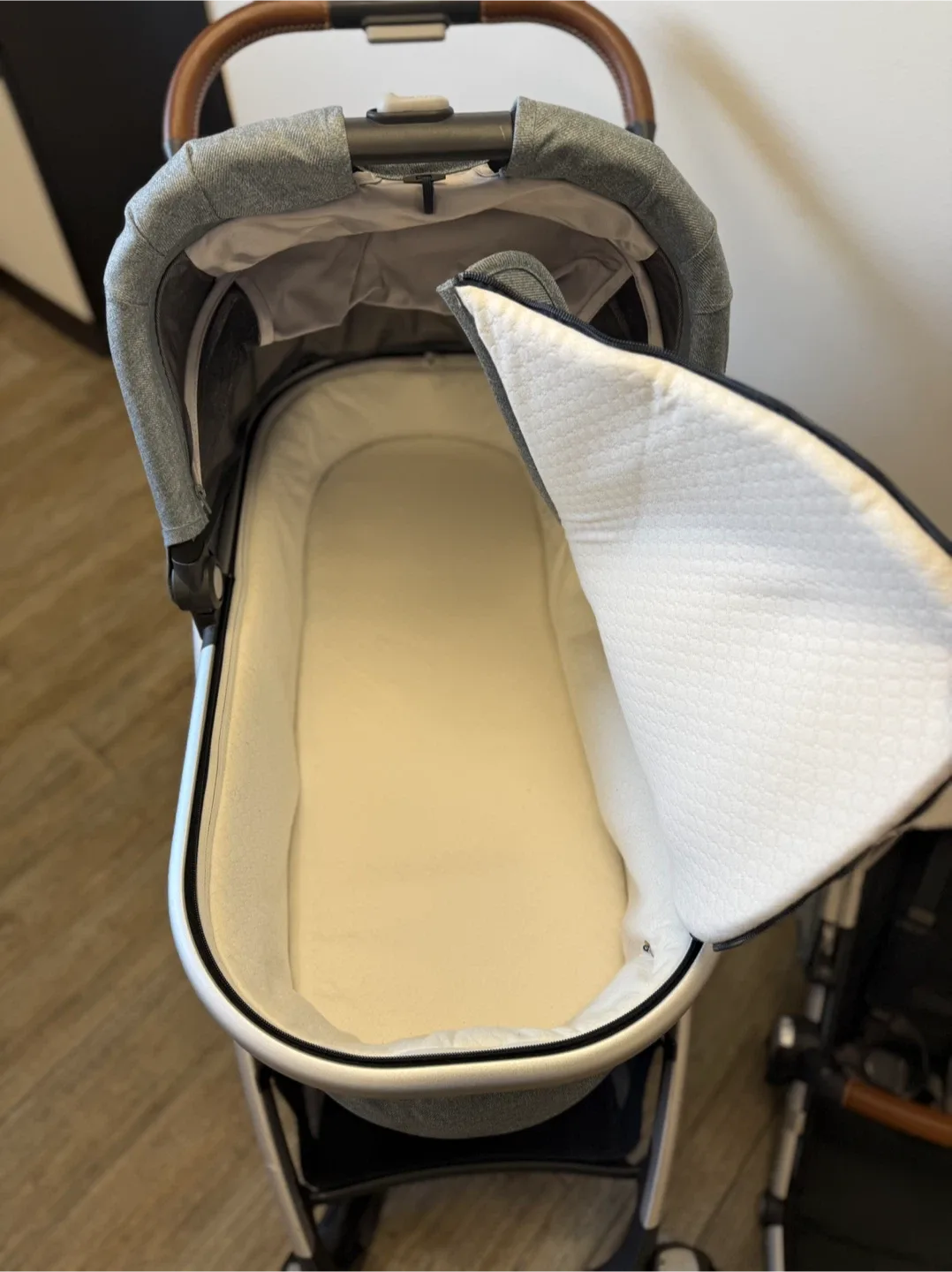 UPPAbaby Vista V2 Stroller with Bassinet image indicator(7)
