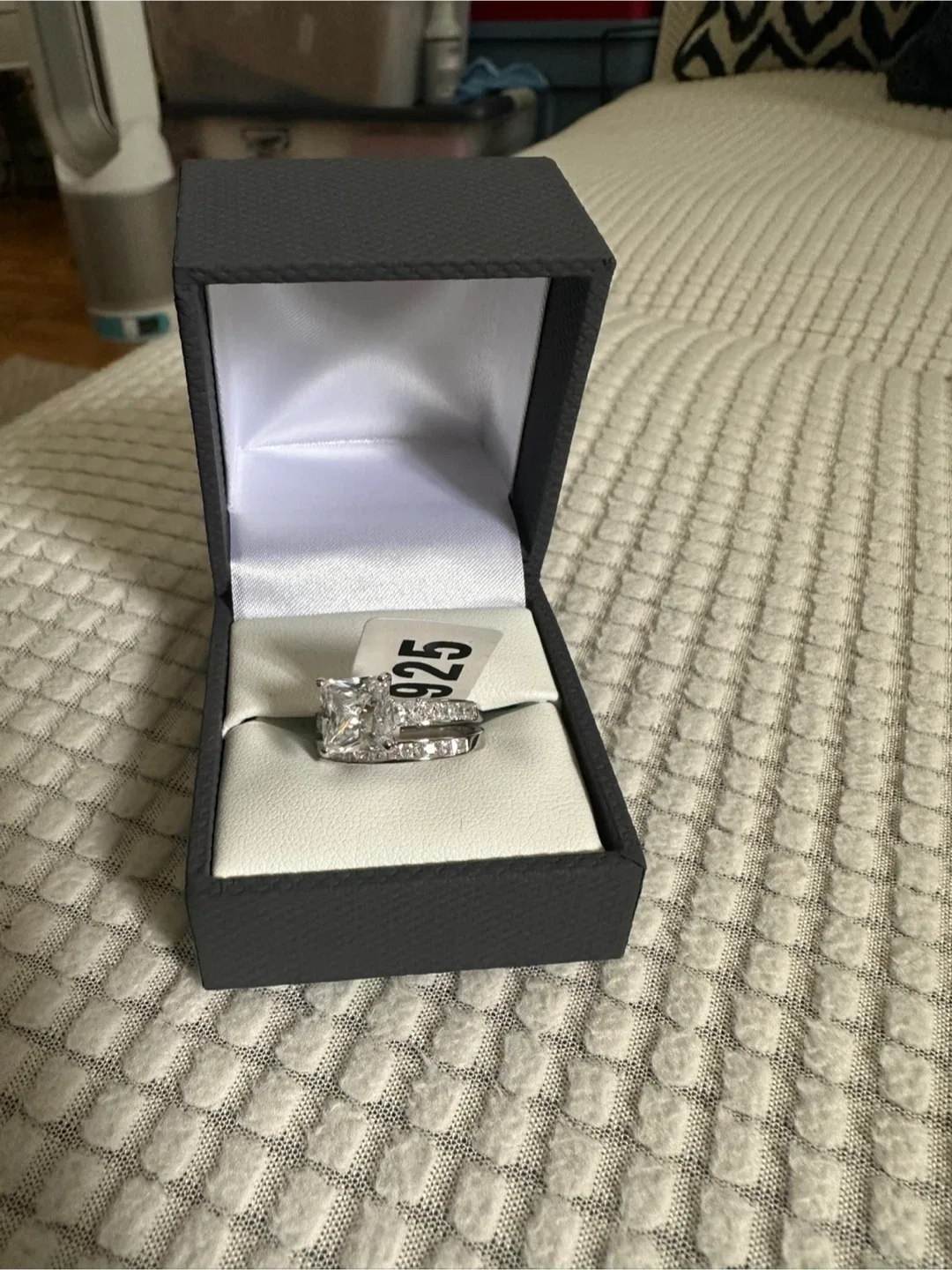 DiamonArt Size 7 Platinum Over Silver Cz Bridal Ring Set image indicator(2)