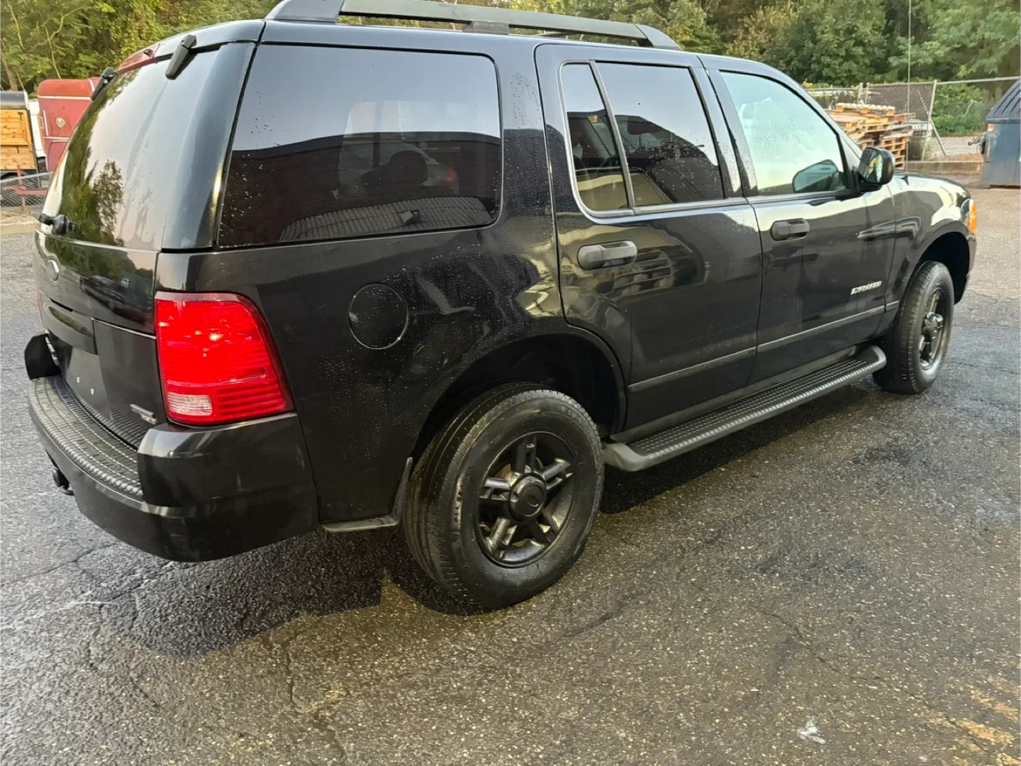 2005 Ford Explorer - Black SUV $2600 image indicator(3)