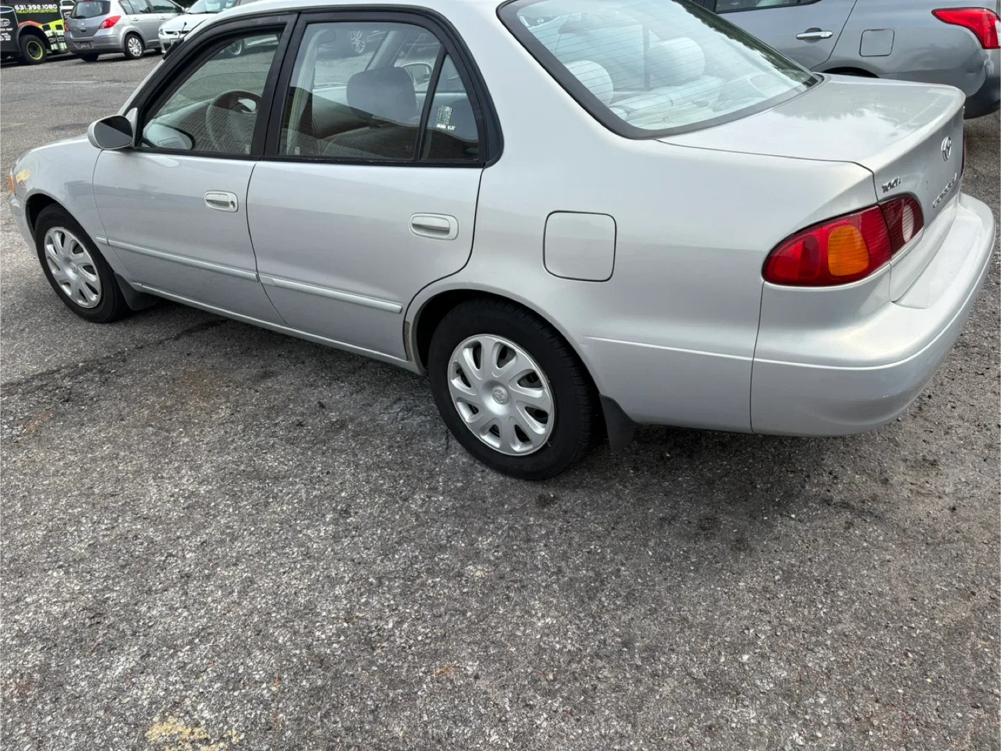2001 Toyota Corolla LE Silver  2300 image indicator(4)