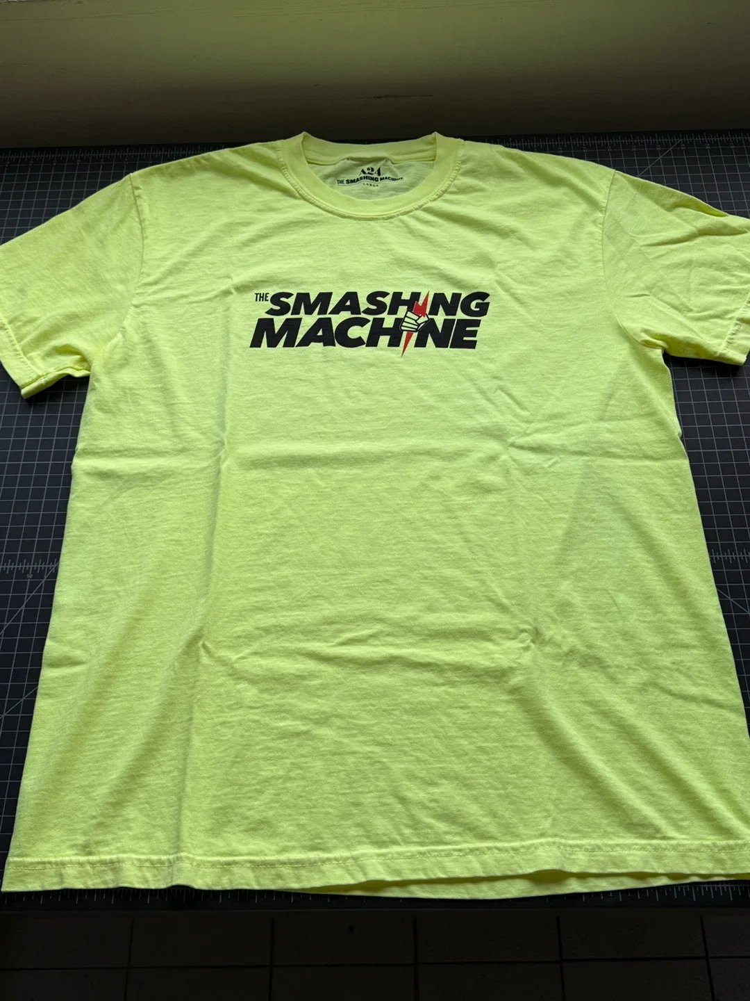 The Smashing Machine A24 Promo T-Shirt - Large image indicator(2)