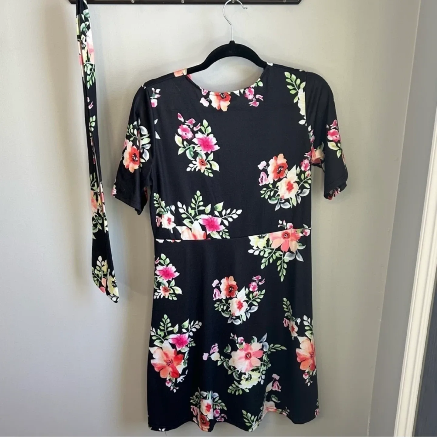 PatPat Wrap Style Floral Maternity Midi Dress Womens Size M image indicator(5)