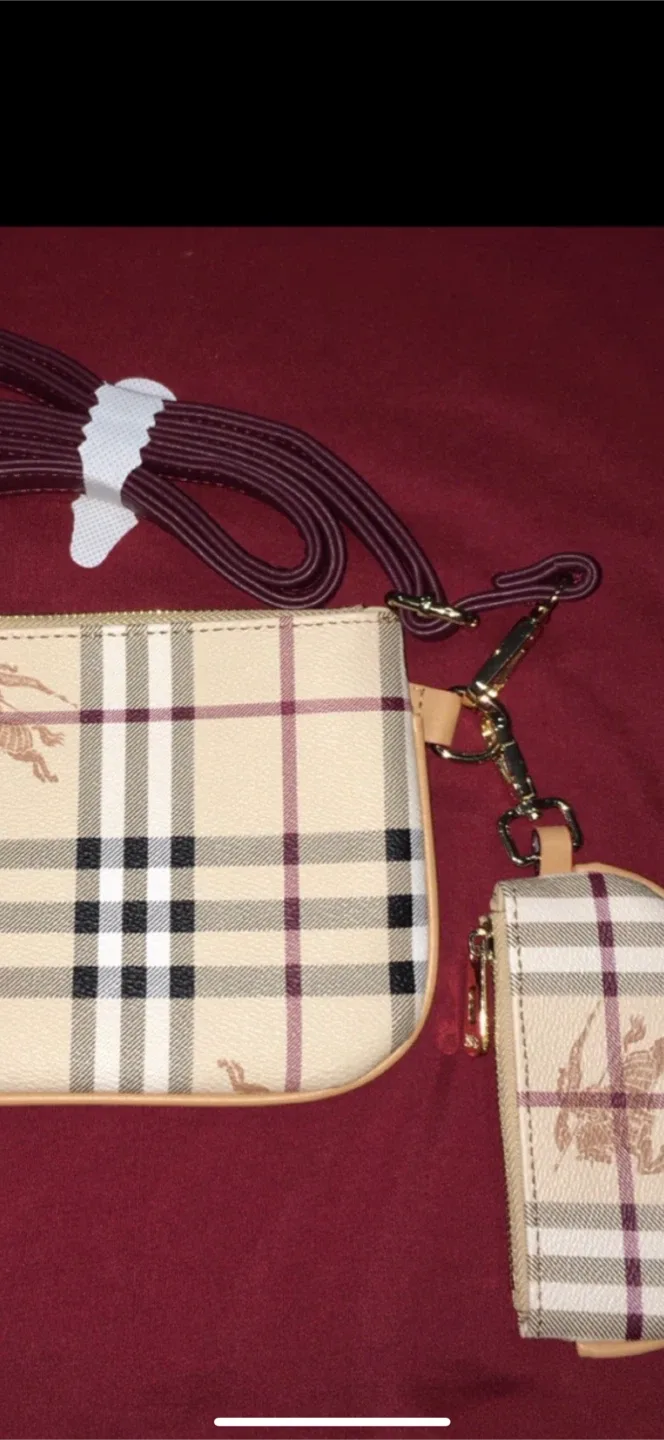 Burberry Plaid Crossbody Bag with Pouch image indicator(3)