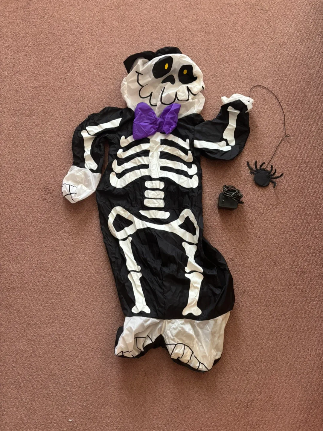 Airblown inflatable 4 foot tall Halloween skeleton decoration image indicator(4)