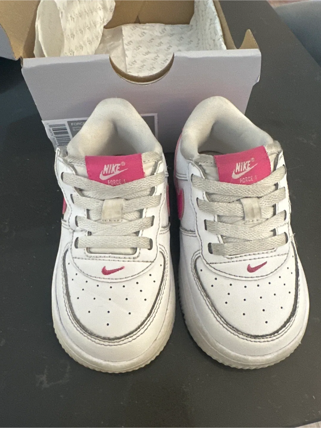 Toddler Girl Nike Force 1 Low EasyOn - Size 7C image indicator(3)