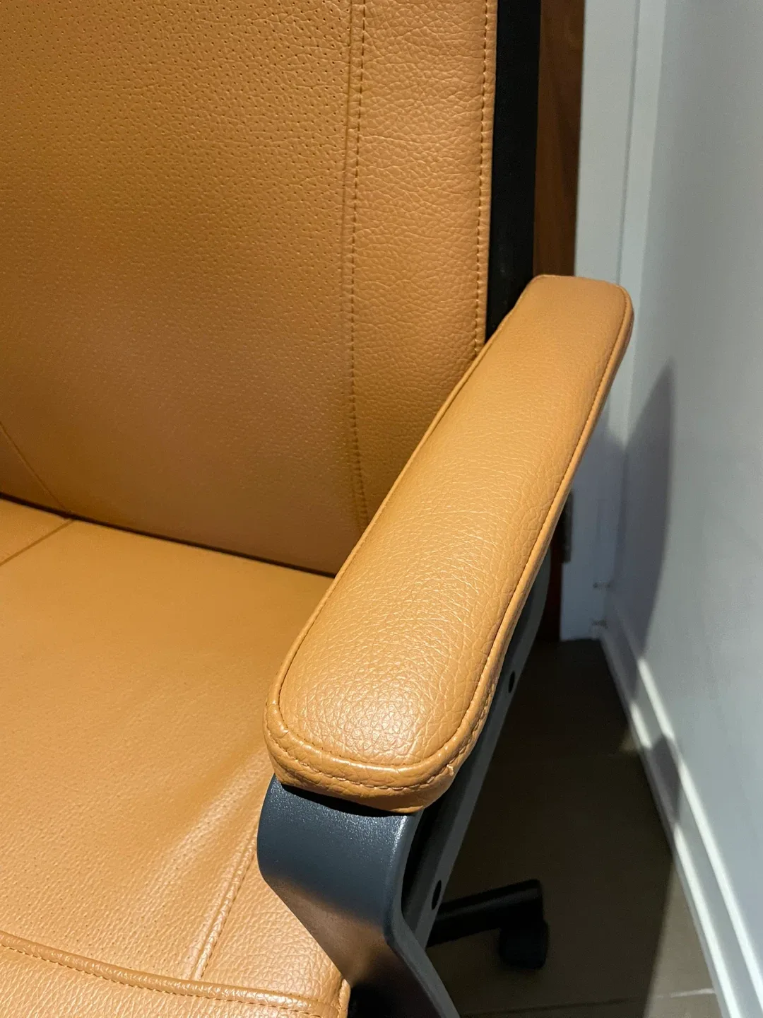 Tan Leather Office Chair image indicator(4)