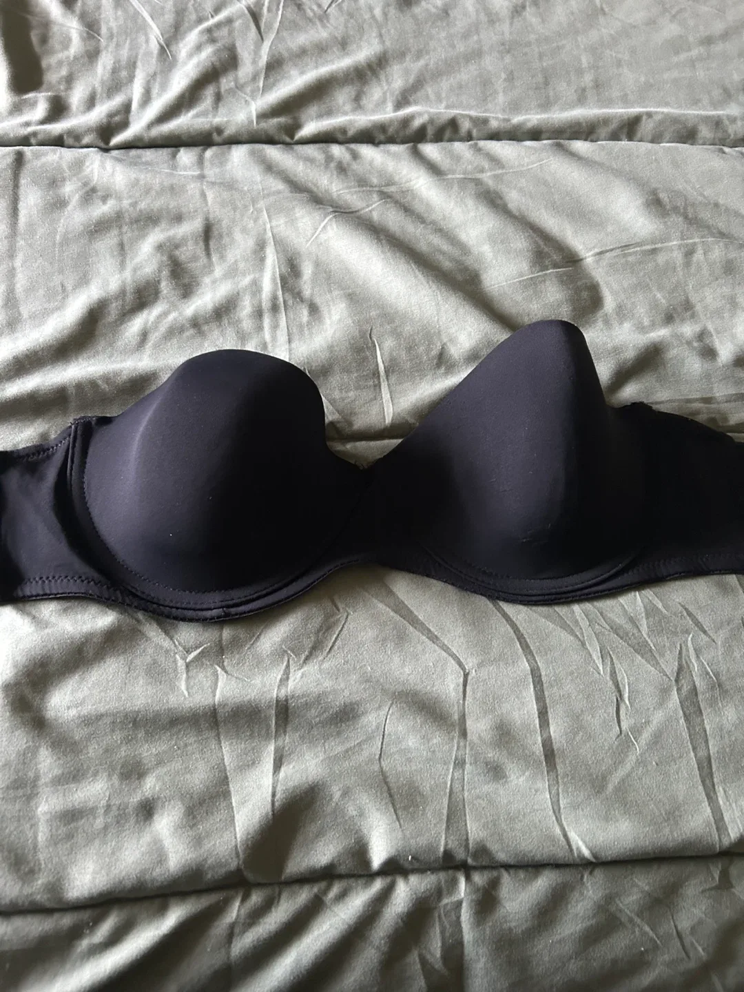 Joe Fresh Black Strapless Bra - Size 36C image indicator(4)