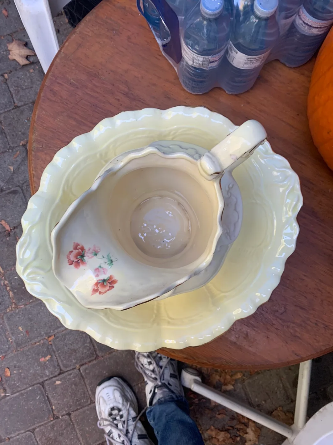 Vintage Cream Floral Pitcher and Bowl Set image indicator(2)