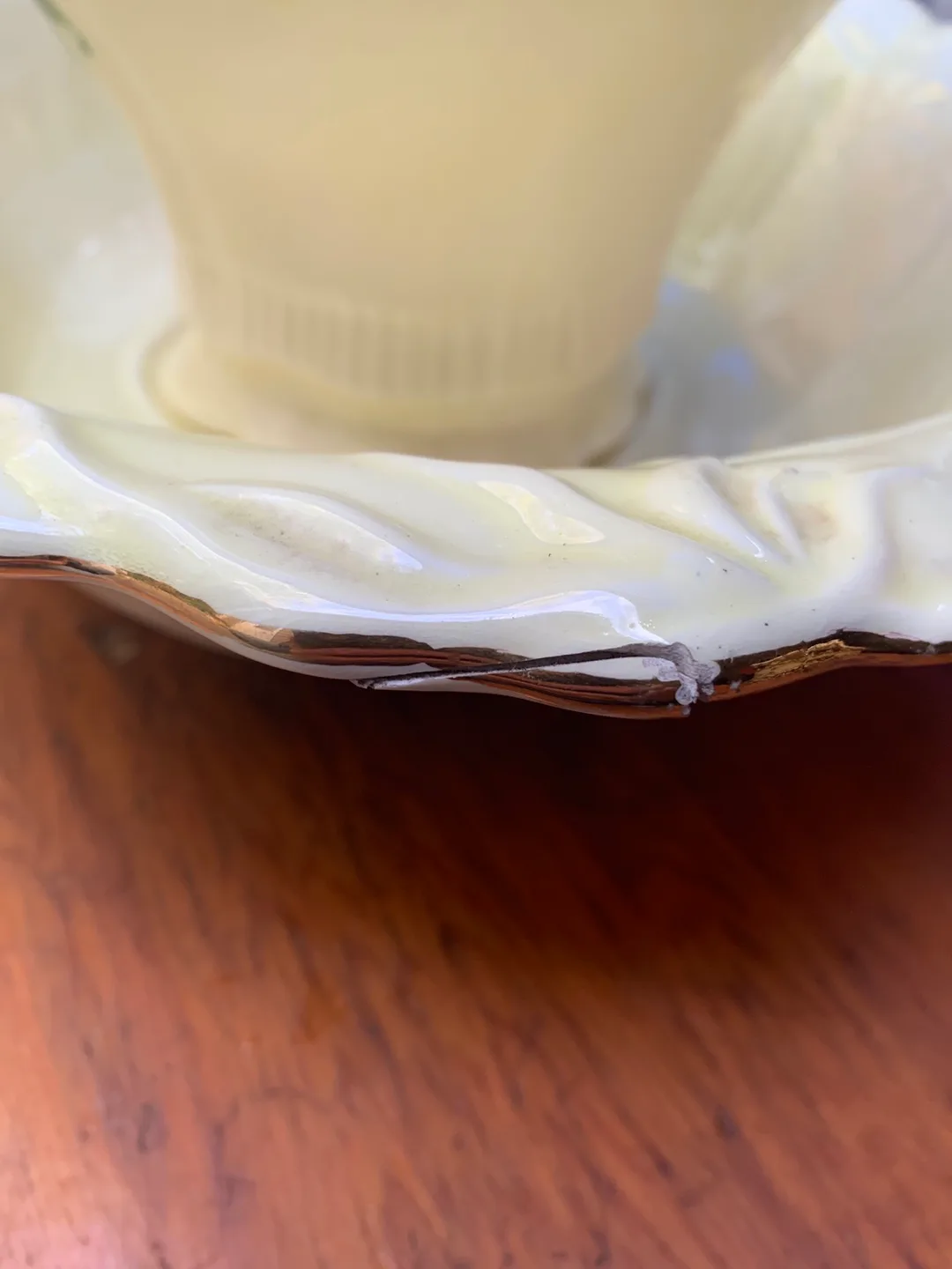 Vintage Cream Floral Pitcher and Bowl Set image indicator(7)