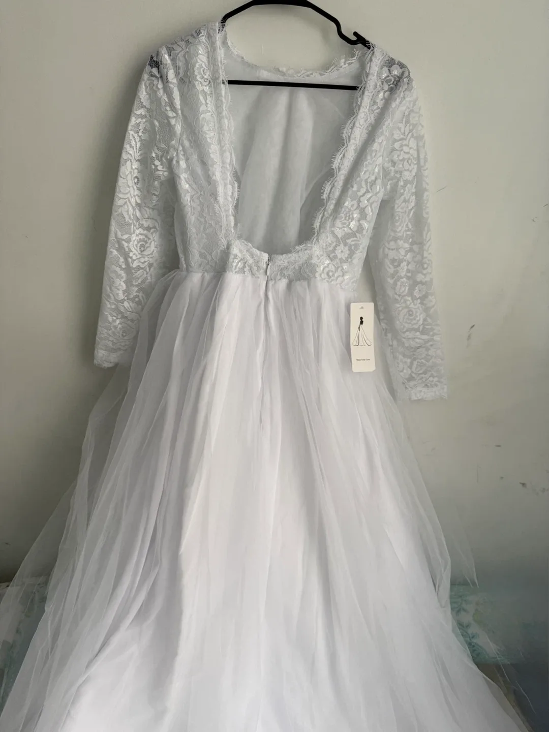 White Lace Wedding Dress image indicator(6)