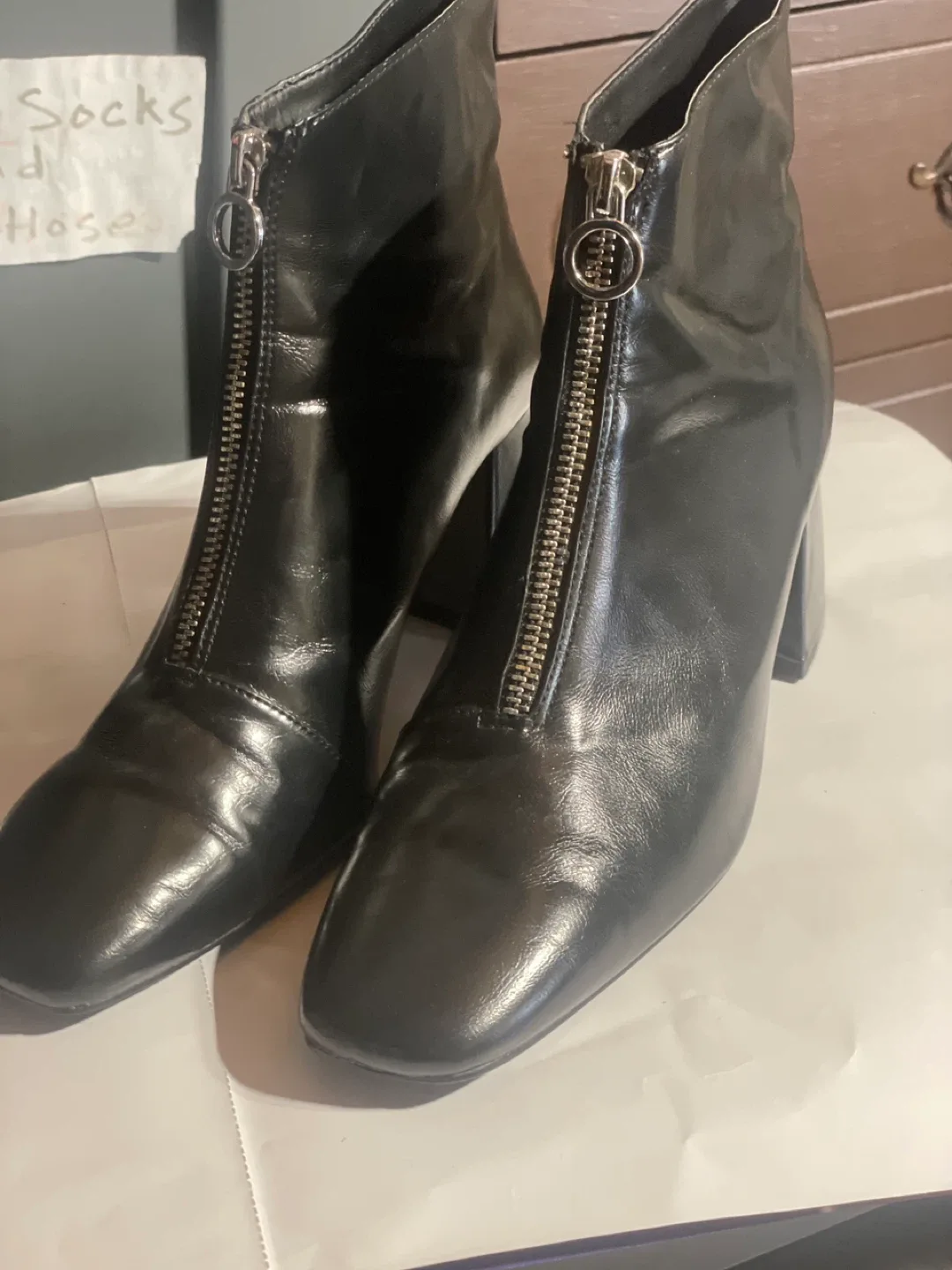 Size 8 Women’s image indicator(2)