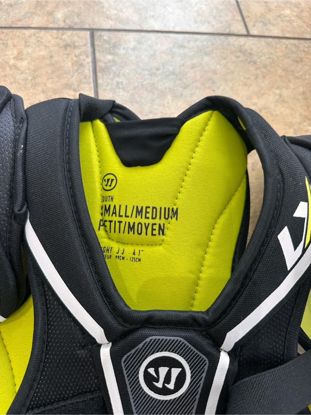 Warrior LX Pro Youth Hockey Shoulder Pads - Small/Medium image indicator(2)