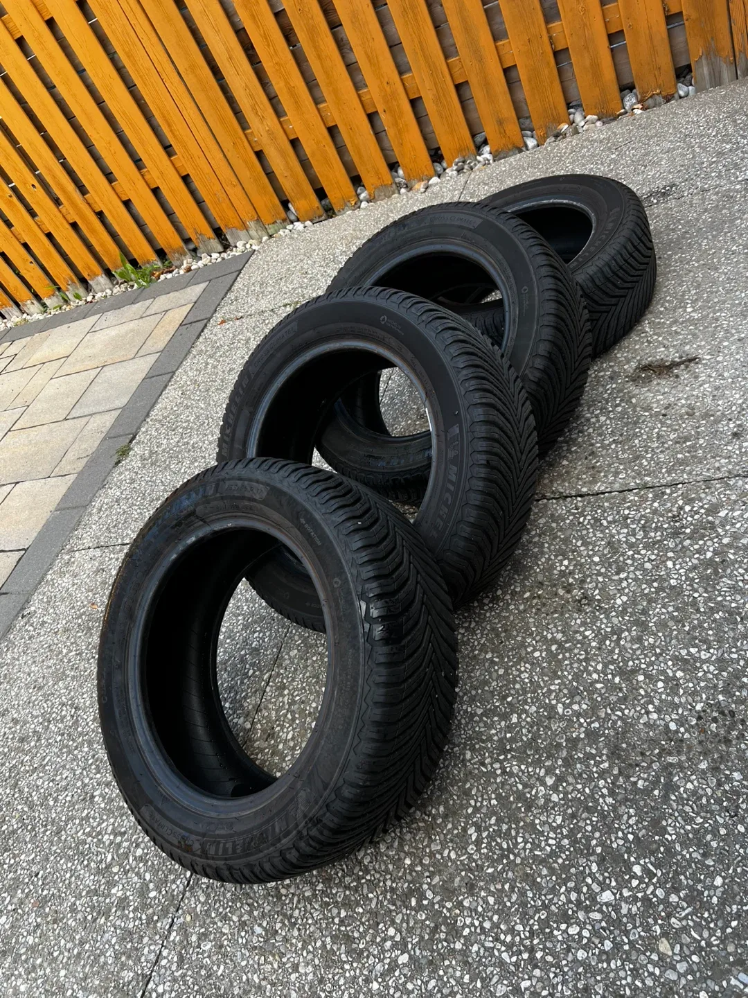 Michelin CrossClimate2 235/55R17 Tires thumbnail