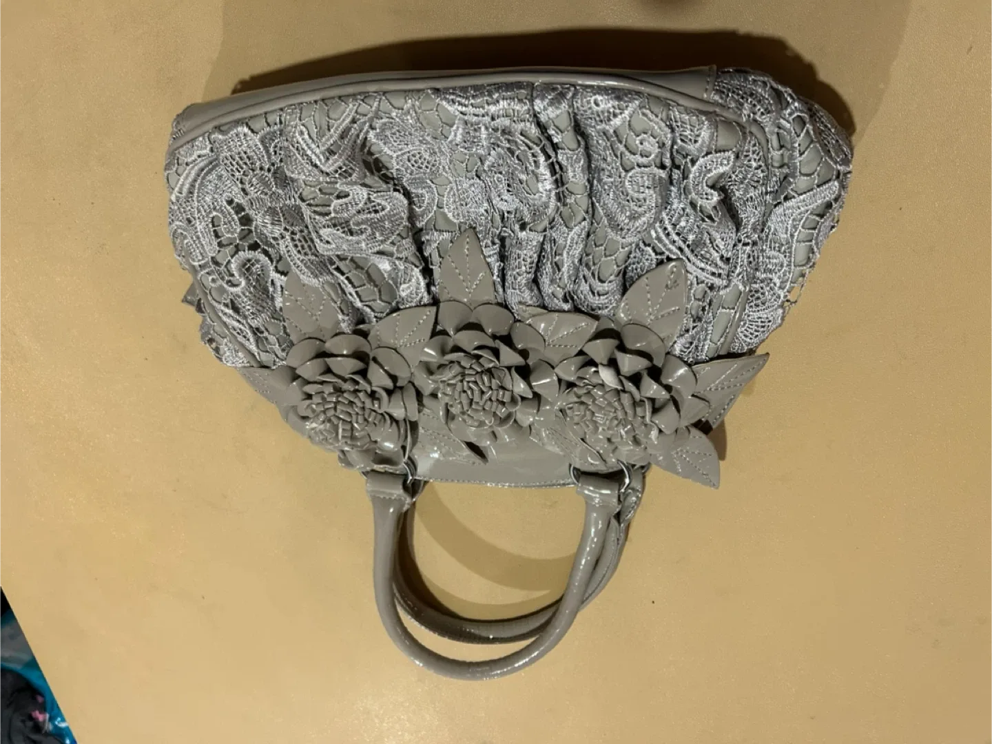 Floral Lace Handbag image indicator(2)