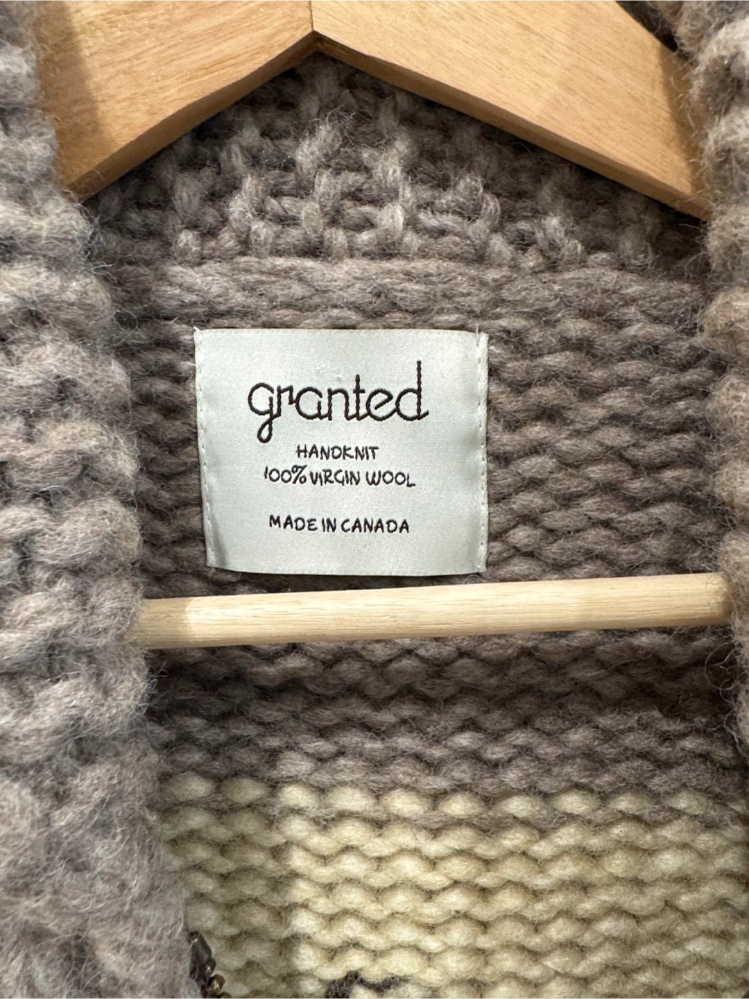 Granted Handknit 100% Virgin Wool Cardigan - photo 4