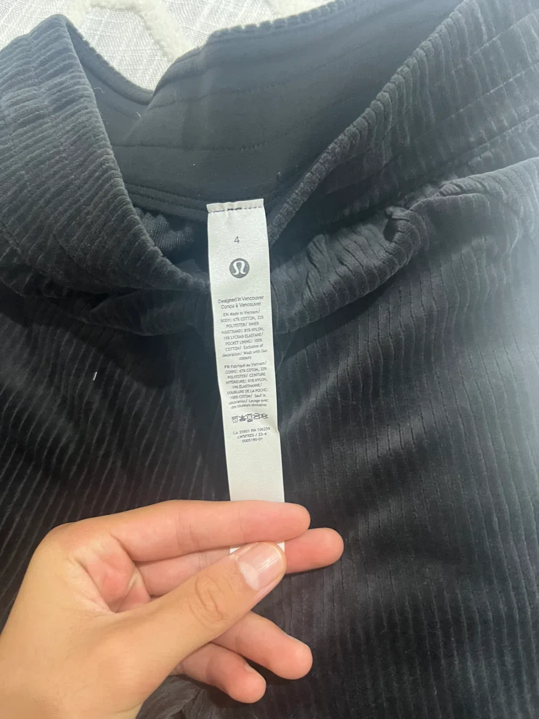 Lululemon Jeans size 4 image indicator(3)