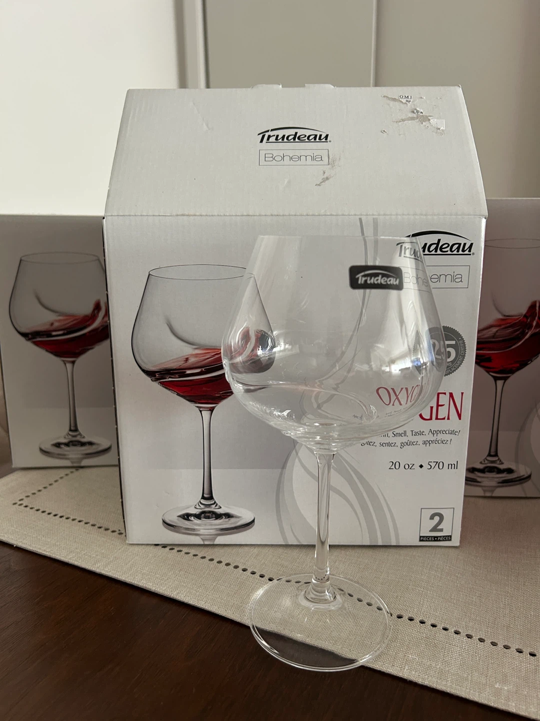 4 red wine glasses and 4 white wine glasses - photo 2