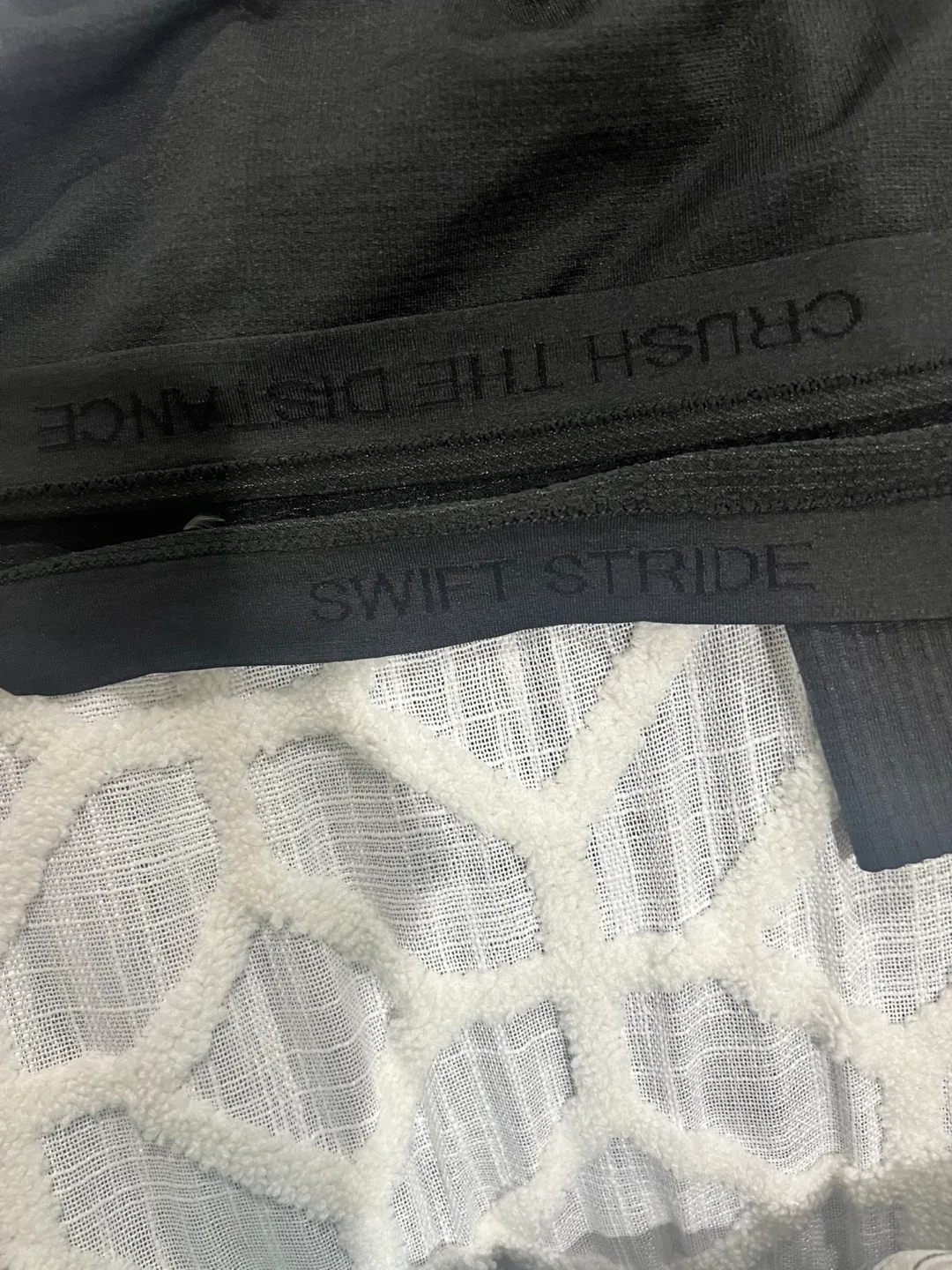 Lululemon Women’s long Sleeve image indicator(5)