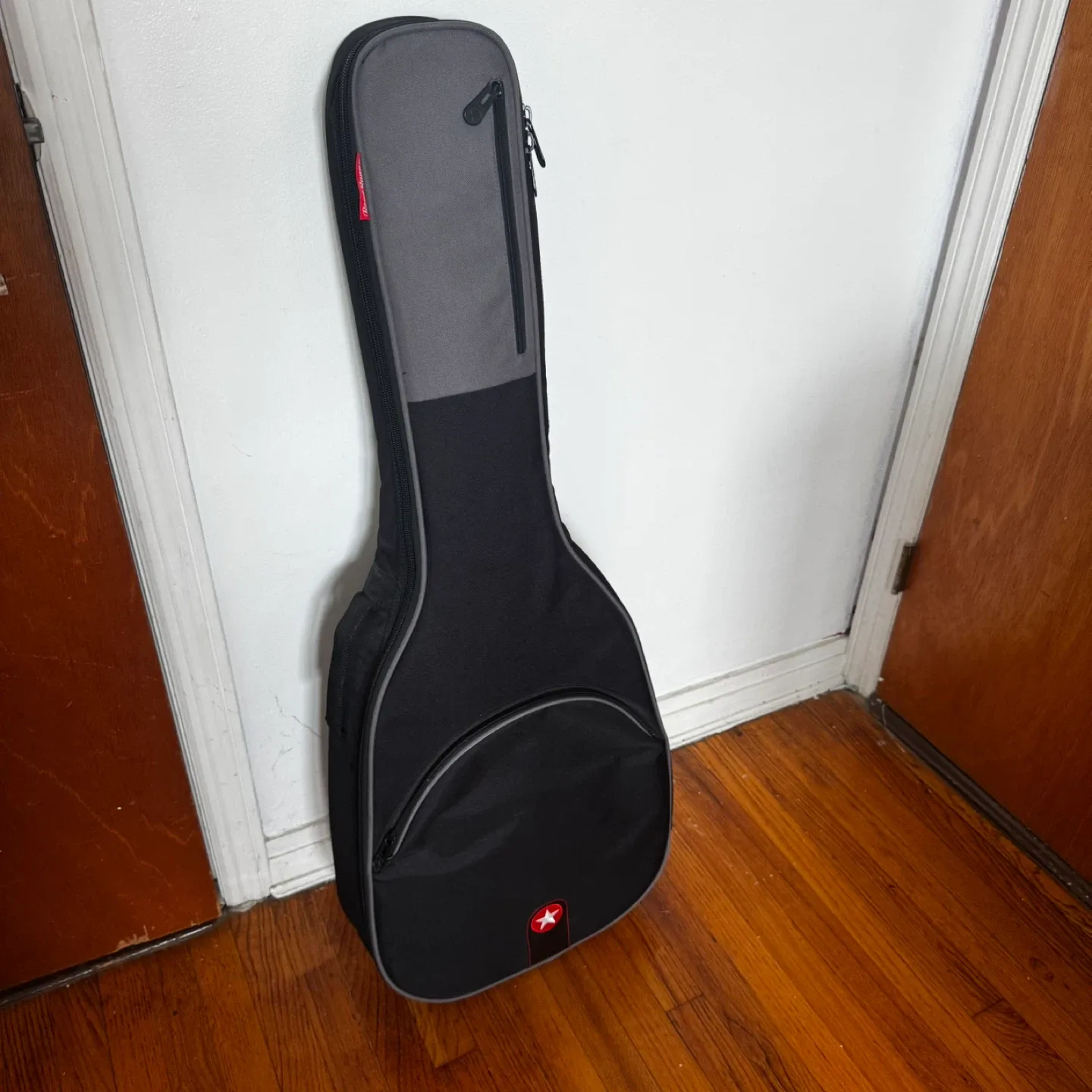 Mitchell Acoustic Guitar with Case image indicator(5)