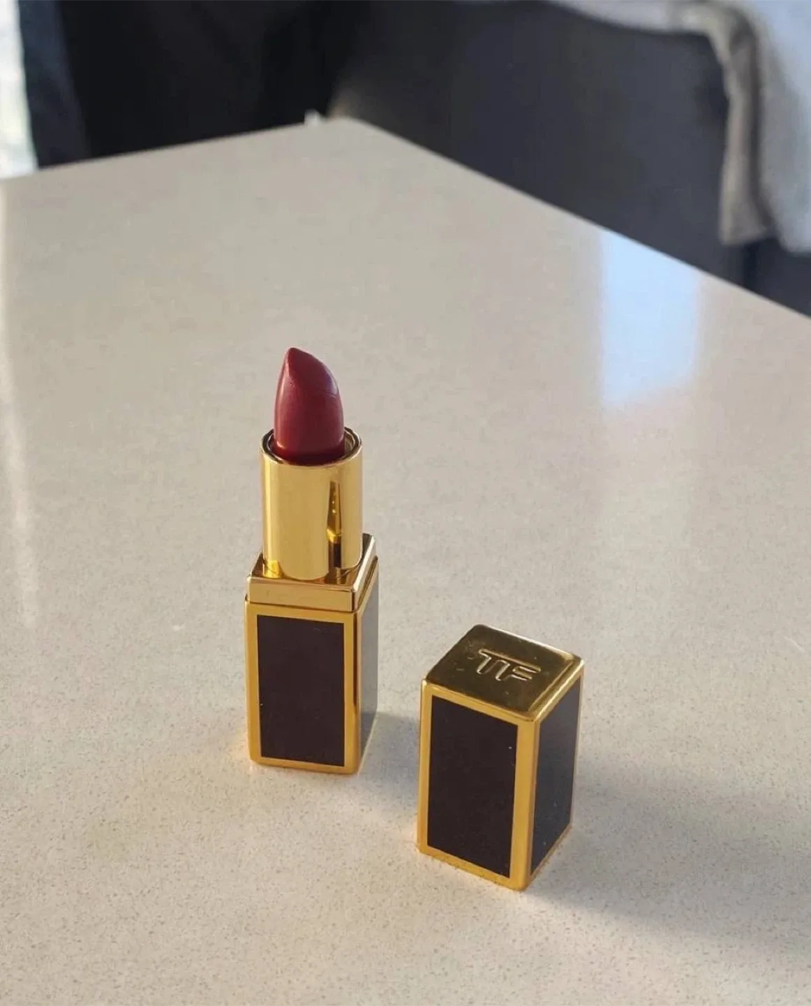 Mini lipstick 16 scarlet rouge, Tom Ford thumbnail