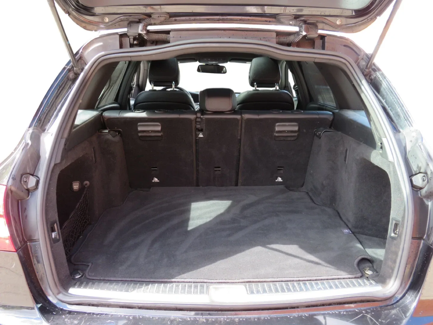 2018 Mercedes-Benz C300 4MATIC Wagon - Black image indicator(10)