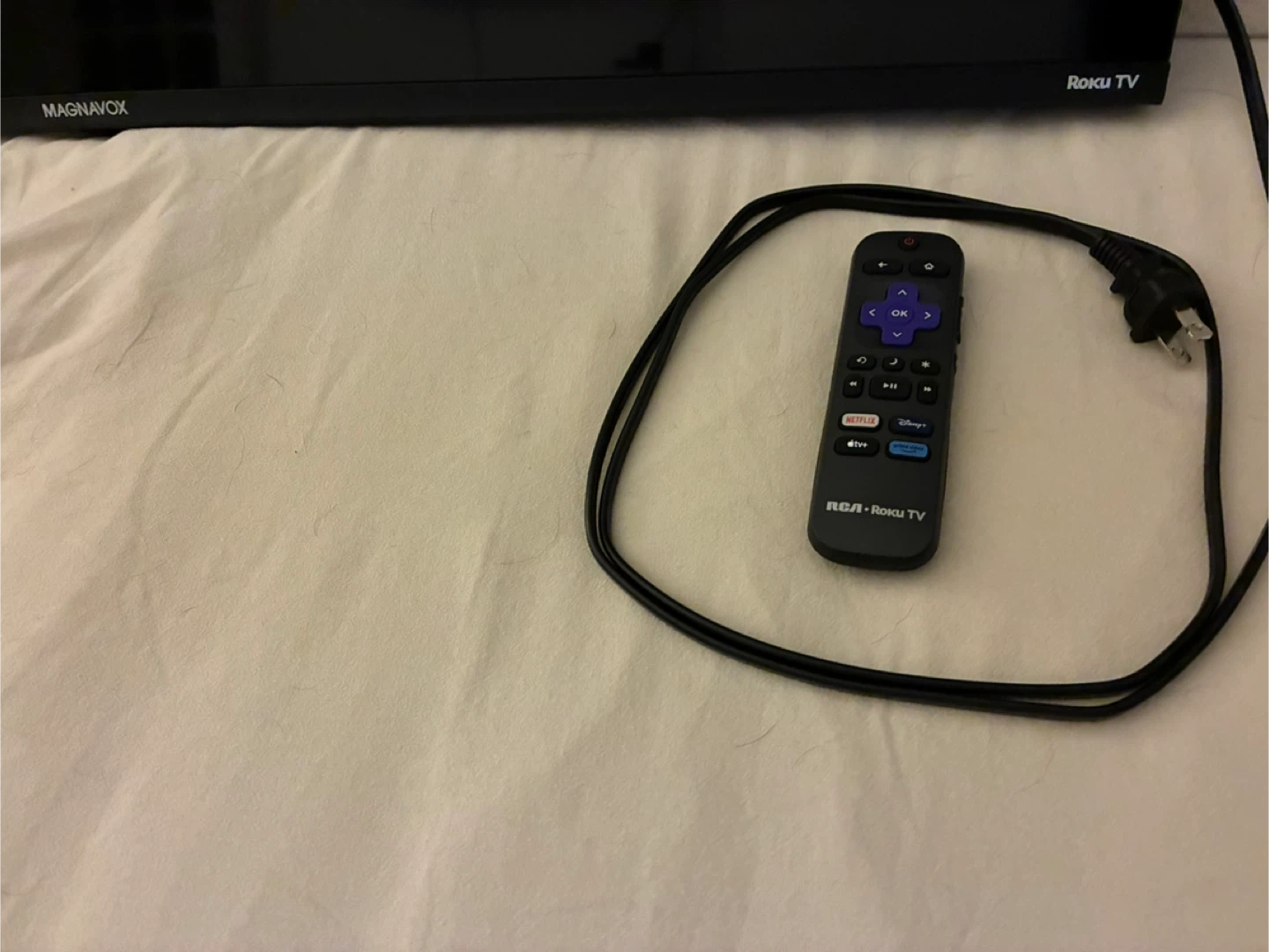 MAGNAVOX 40" FHD HDR Roku Smart TV - photo 3