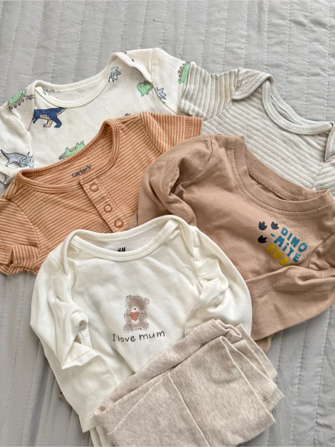 Baby Clothes Bundle - Carter's & H&M(0-3m)