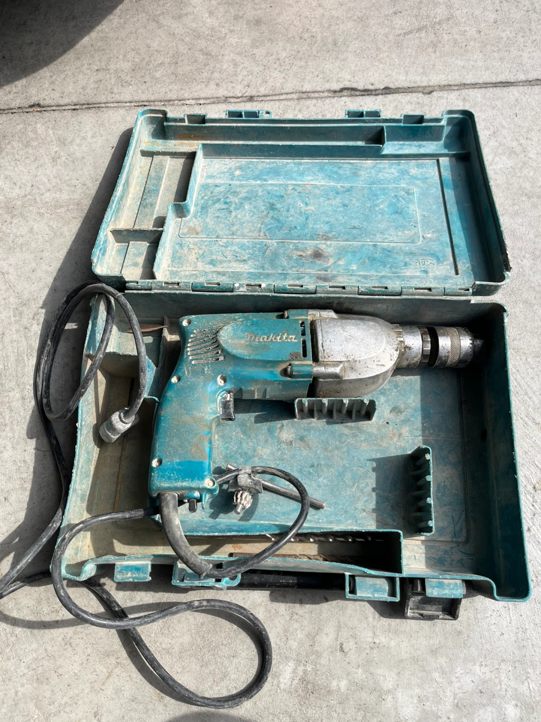 Makita Hammer Drill with Case - photo 2