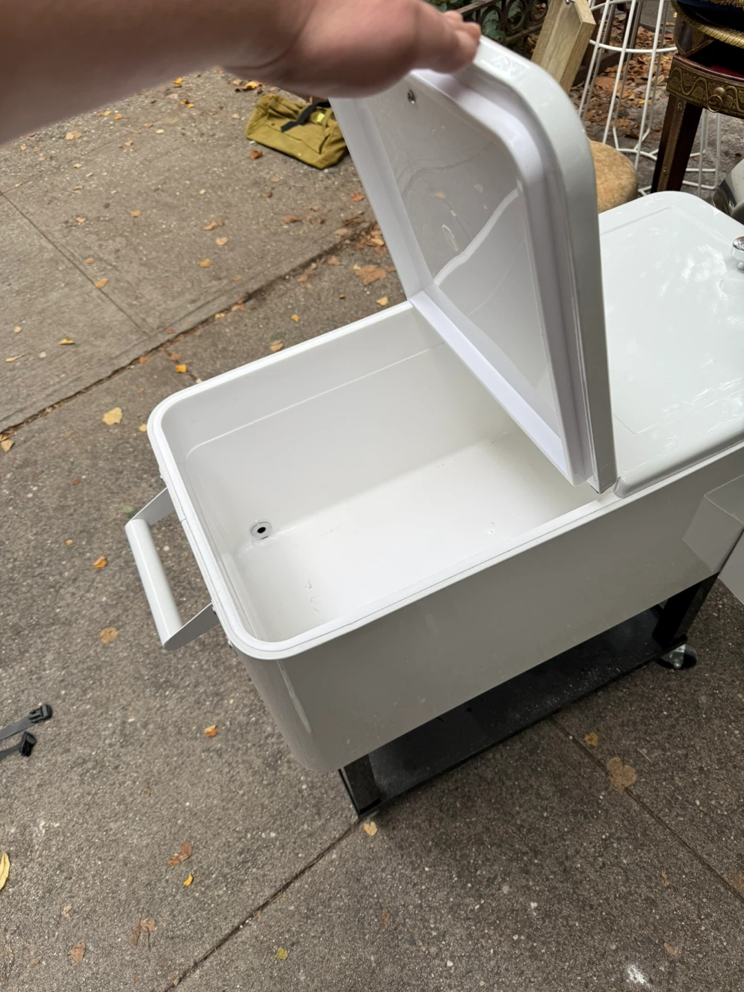 White Rolling Cooler with Stand - photo 4