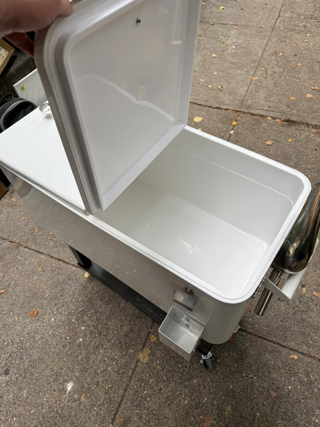 White Rolling Cooler with Stand - photo 3