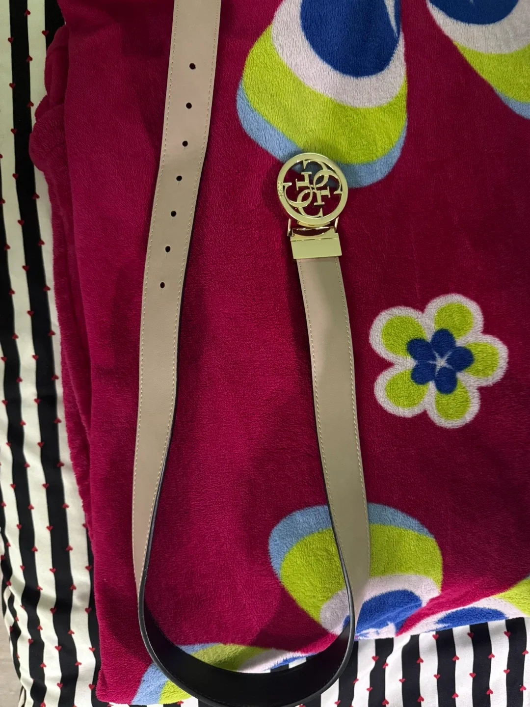 Guess Reversible Belt - Black/Beige image indicator(3)