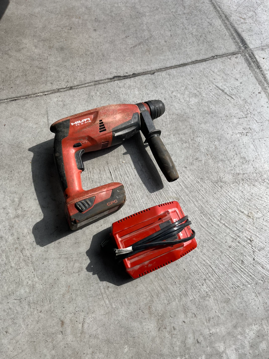 Hilti TE 4-A22 Cordless Rotary Hammer Drill - photo 2