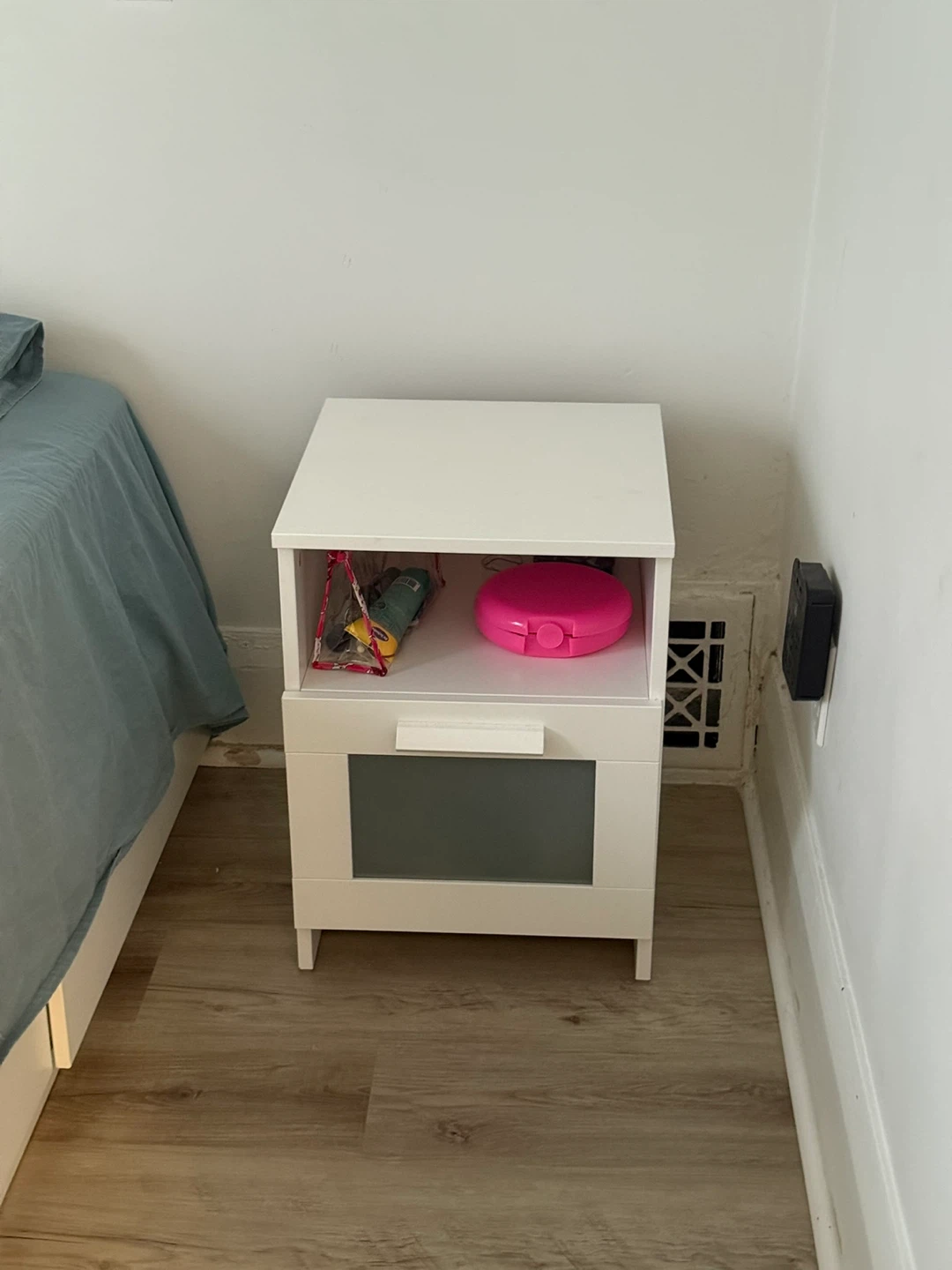Nightstand - photo 2