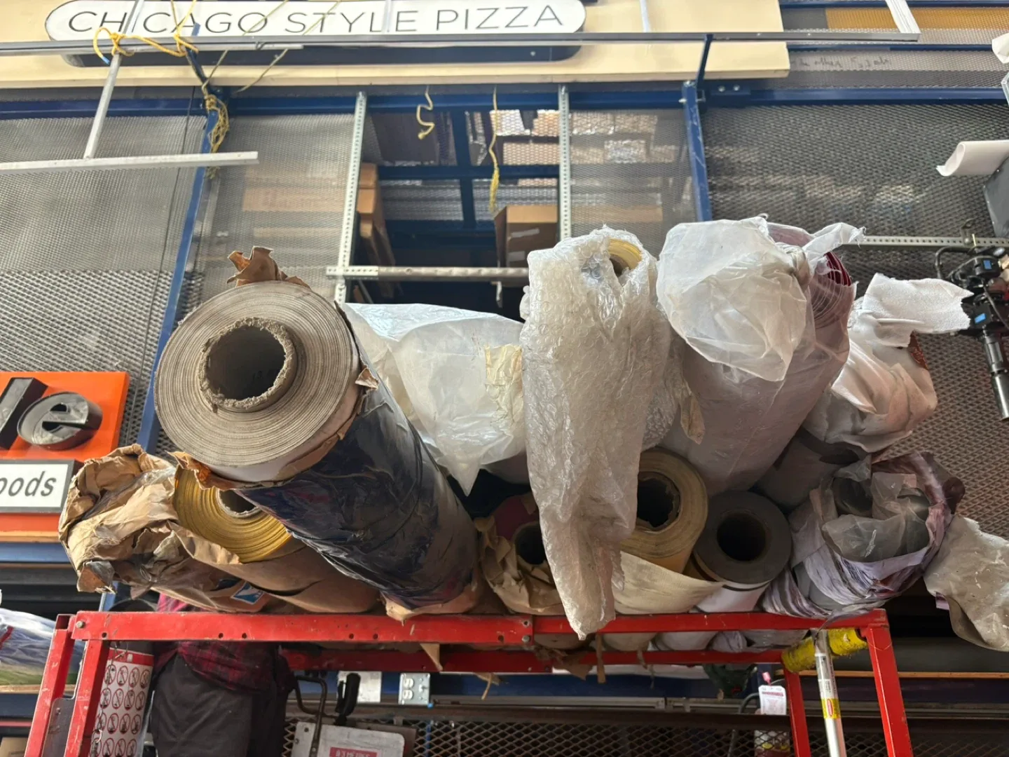 Large Rolls of Banner Material image indicator(6)