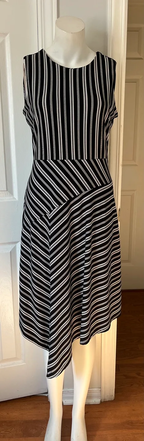Banana Republic Striped Dress - Size S image indicator(3)
