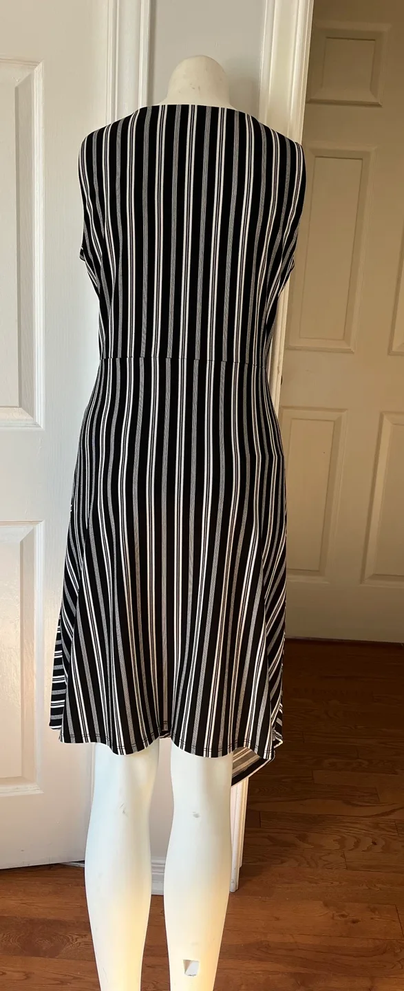 Banana Republic Striped Dress - Size S image indicator(8)
