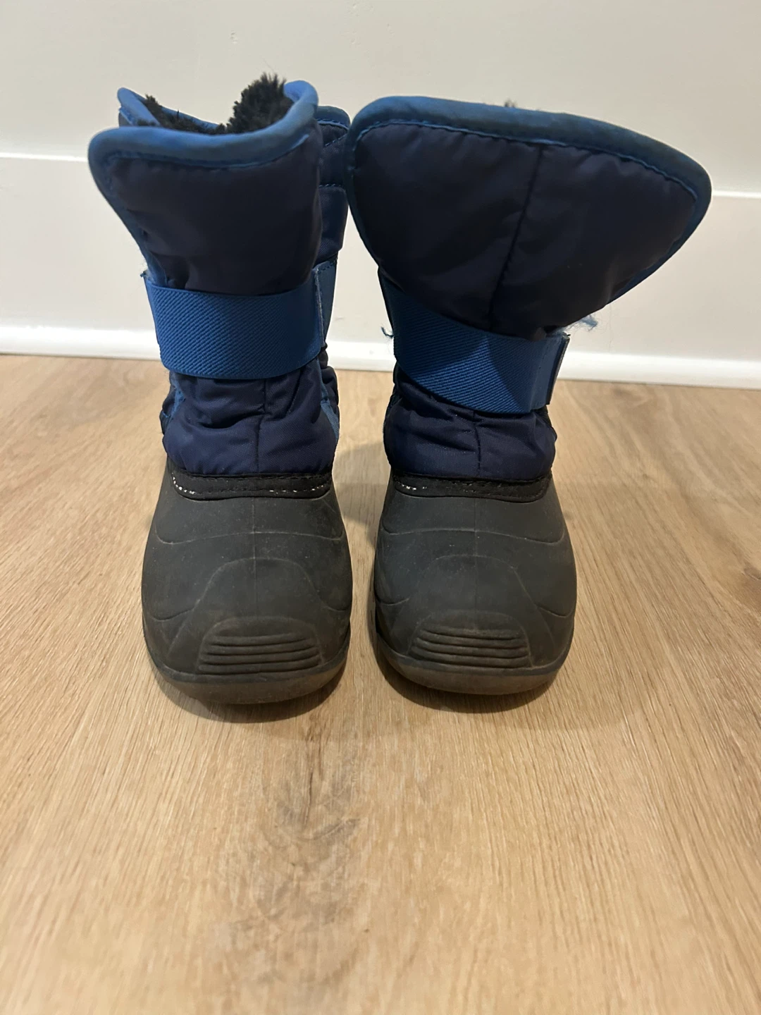 Kamik boots size 10T