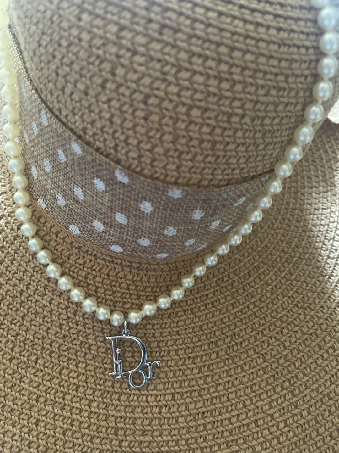 Dior Pearl Necklace image indicator(2)