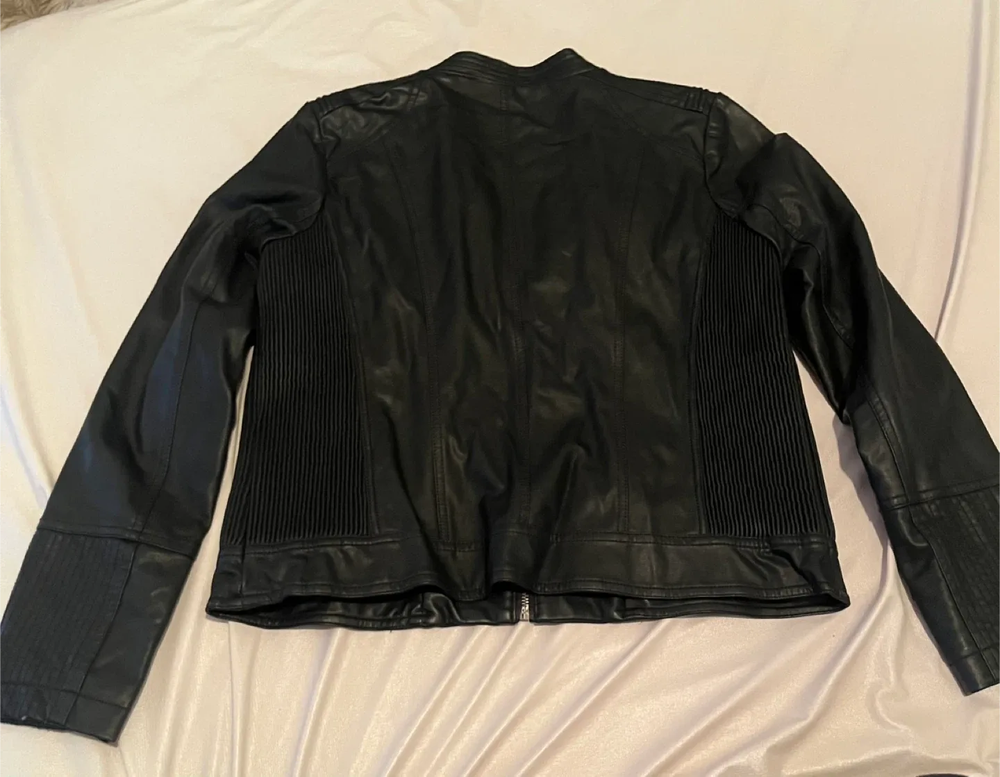2 Bernardo Leather Jacket - Black & Beige image indicator(5)