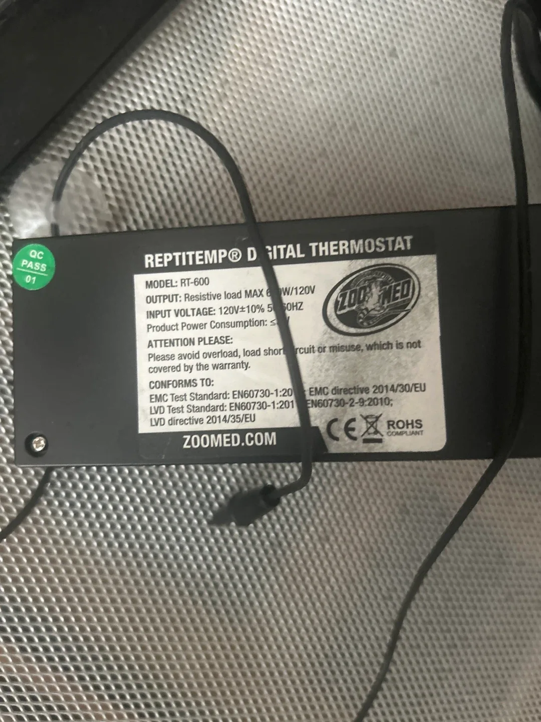 Large Exo Terra Glass Terrarium image indicator(3)