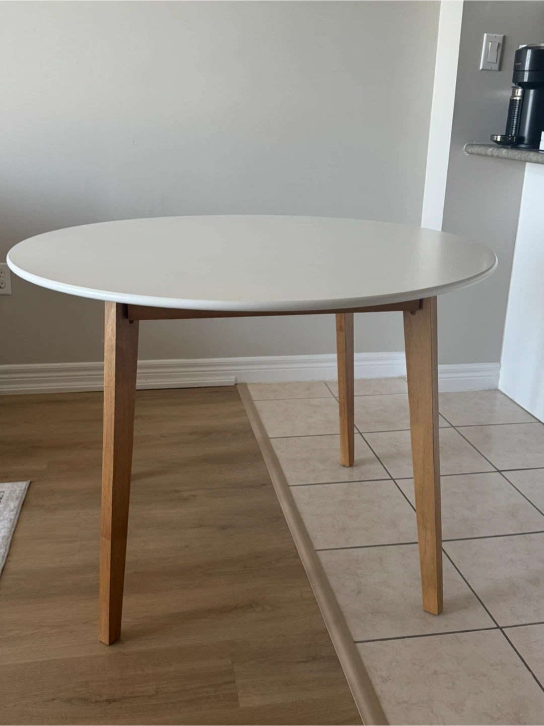 Dinning table with 4 chairs - photo 2