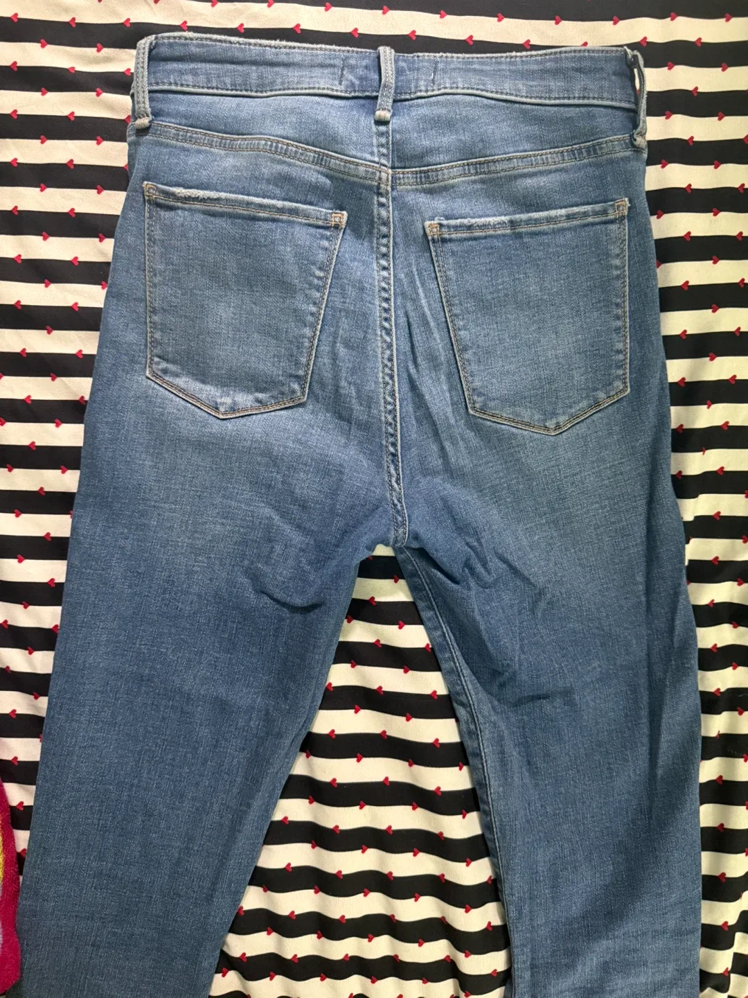 Abercrombie & Fitch Super Skinny Ankle Jeans - Size 26 image indicator(4)