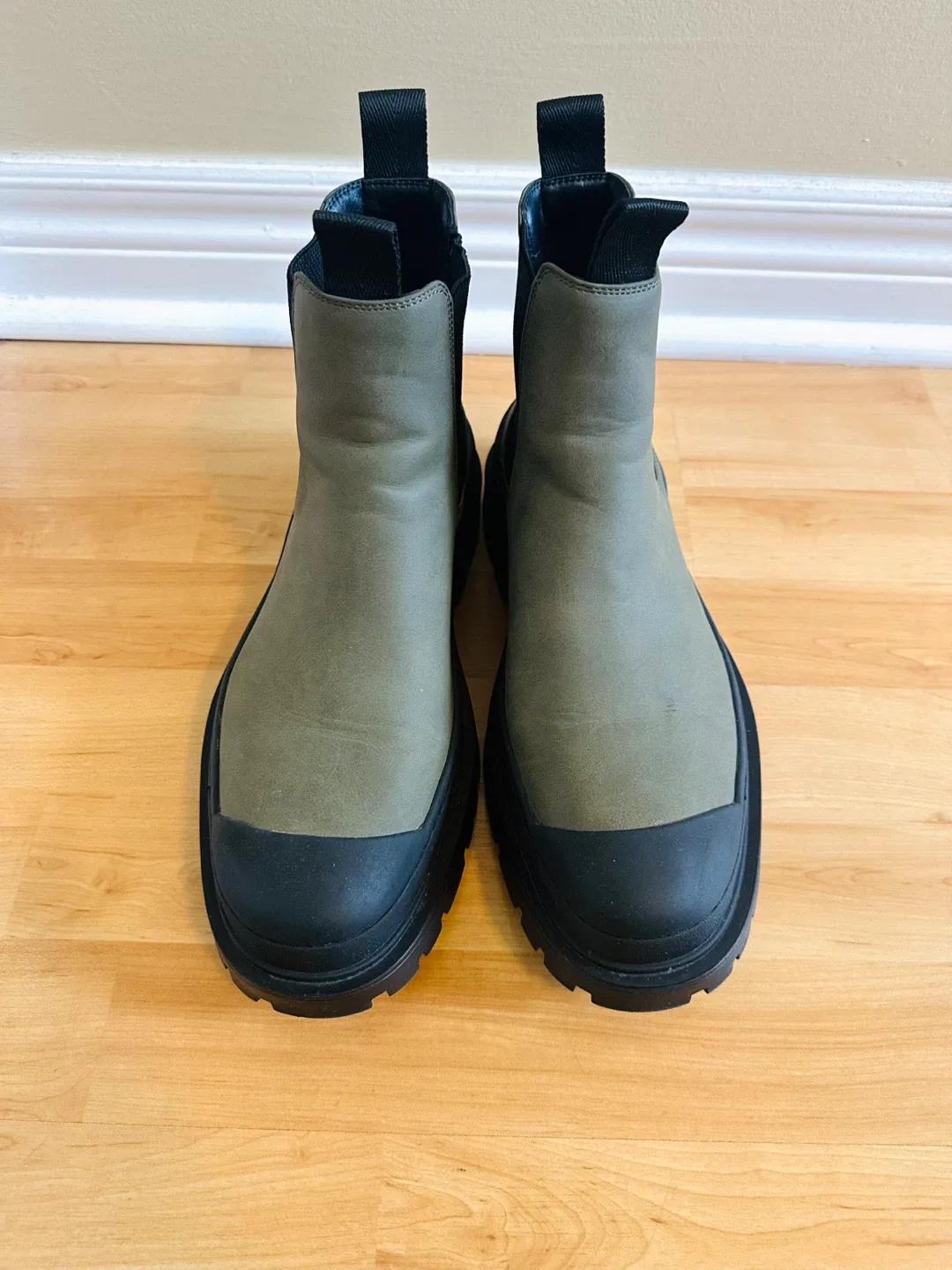 H&M Boots - Size 7.5 US image indicator(4)
