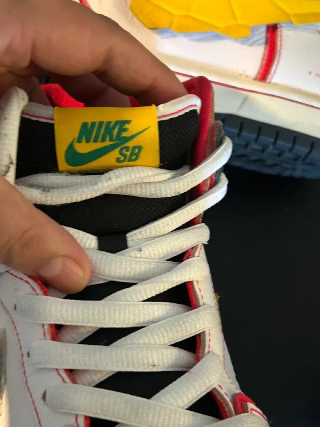 Nike SB Gundam High  White/Yellow Size 10.5 image indicator(4)