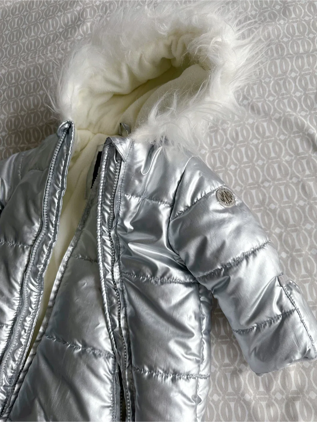 New DKNY Silver Snowsuit 6/9M image indicator(4)