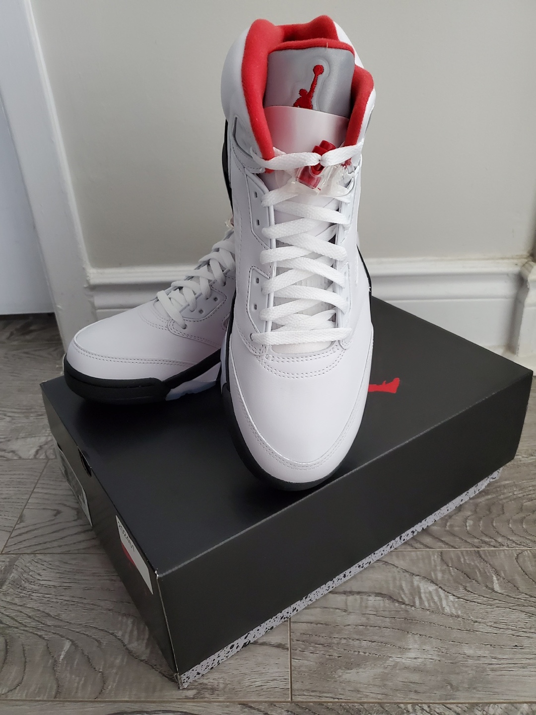 Air Jordan 5 Retro Fire Red - photo 5