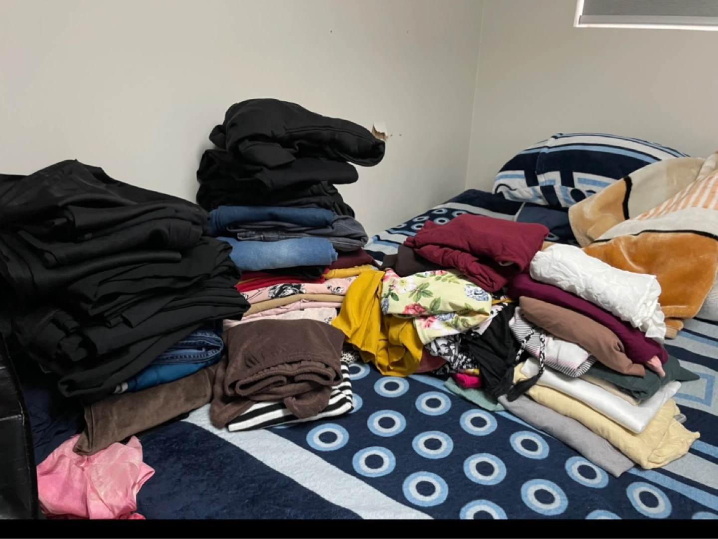 Mixed clothing lot