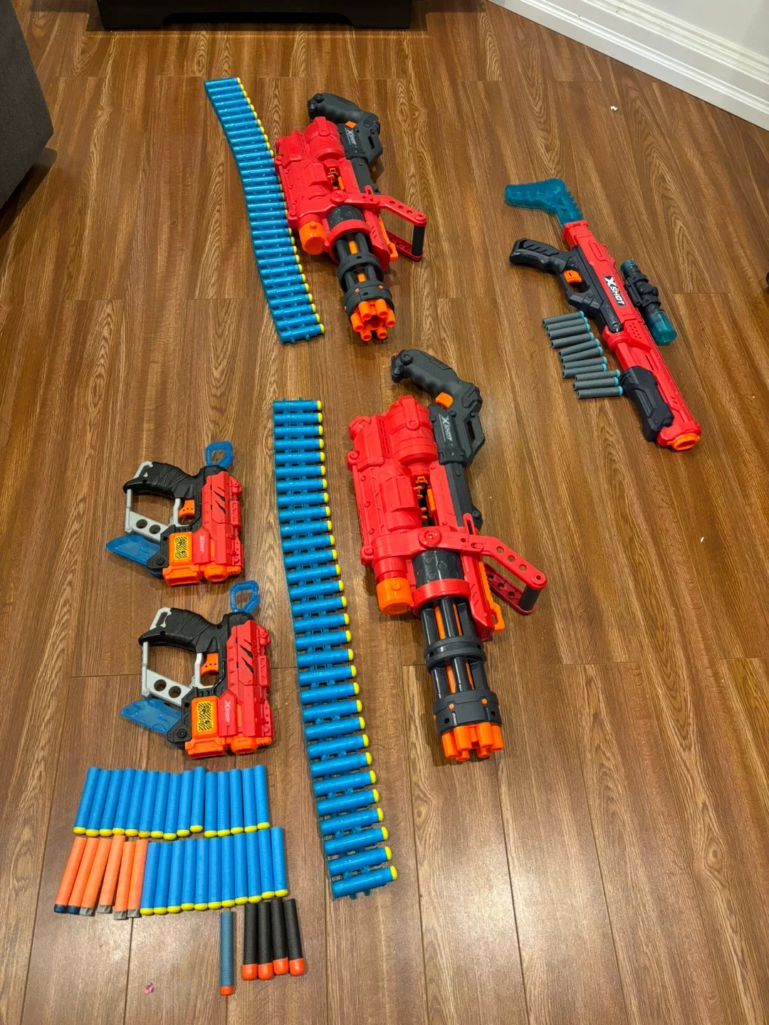 X-Shot Blasters & Ammo Bundle image indicator(3)