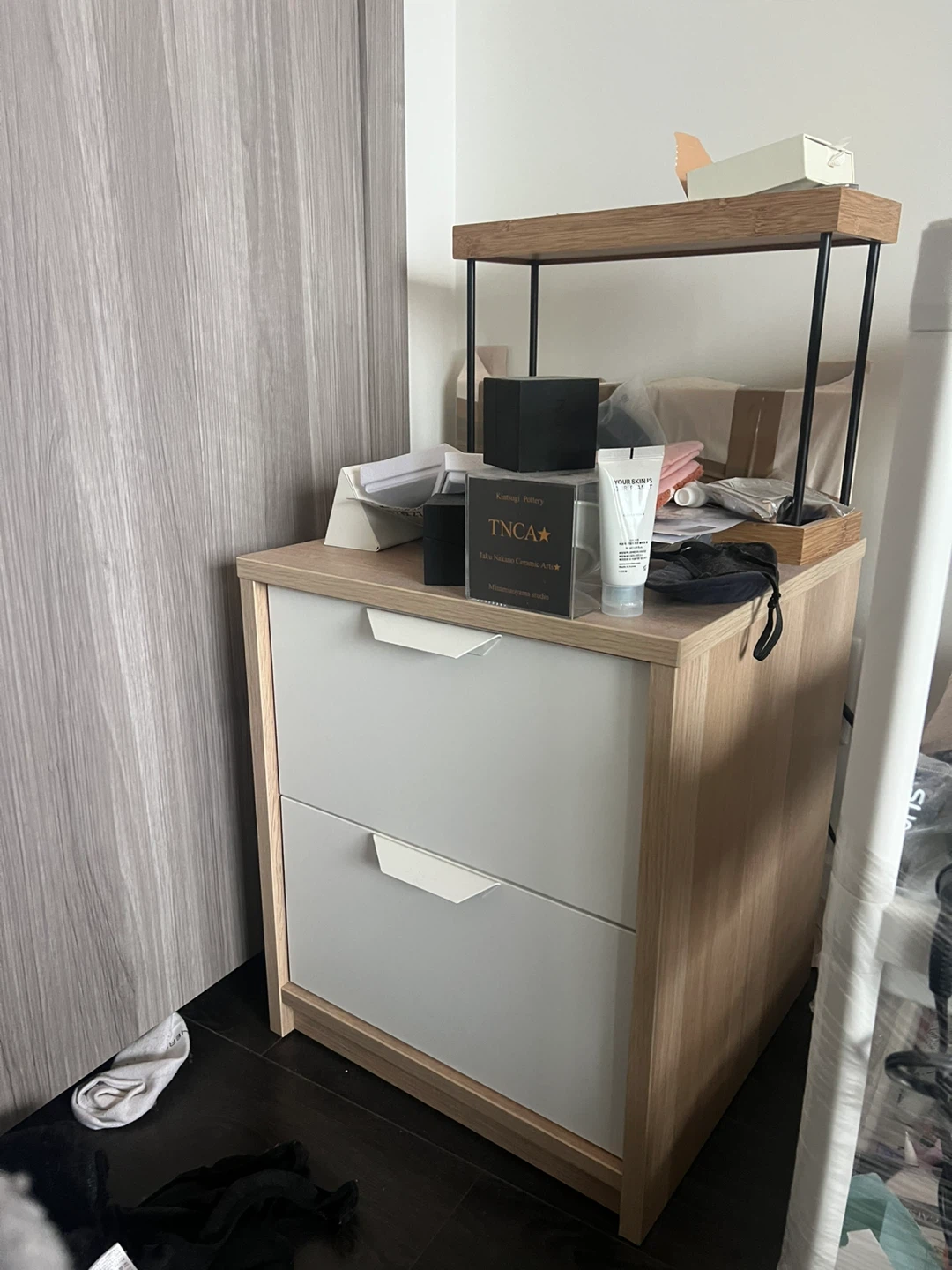 Night stand with Drawers